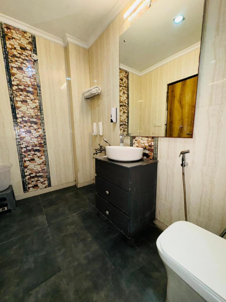 Apartment Im Perial - Nehru Enclave New Delhi